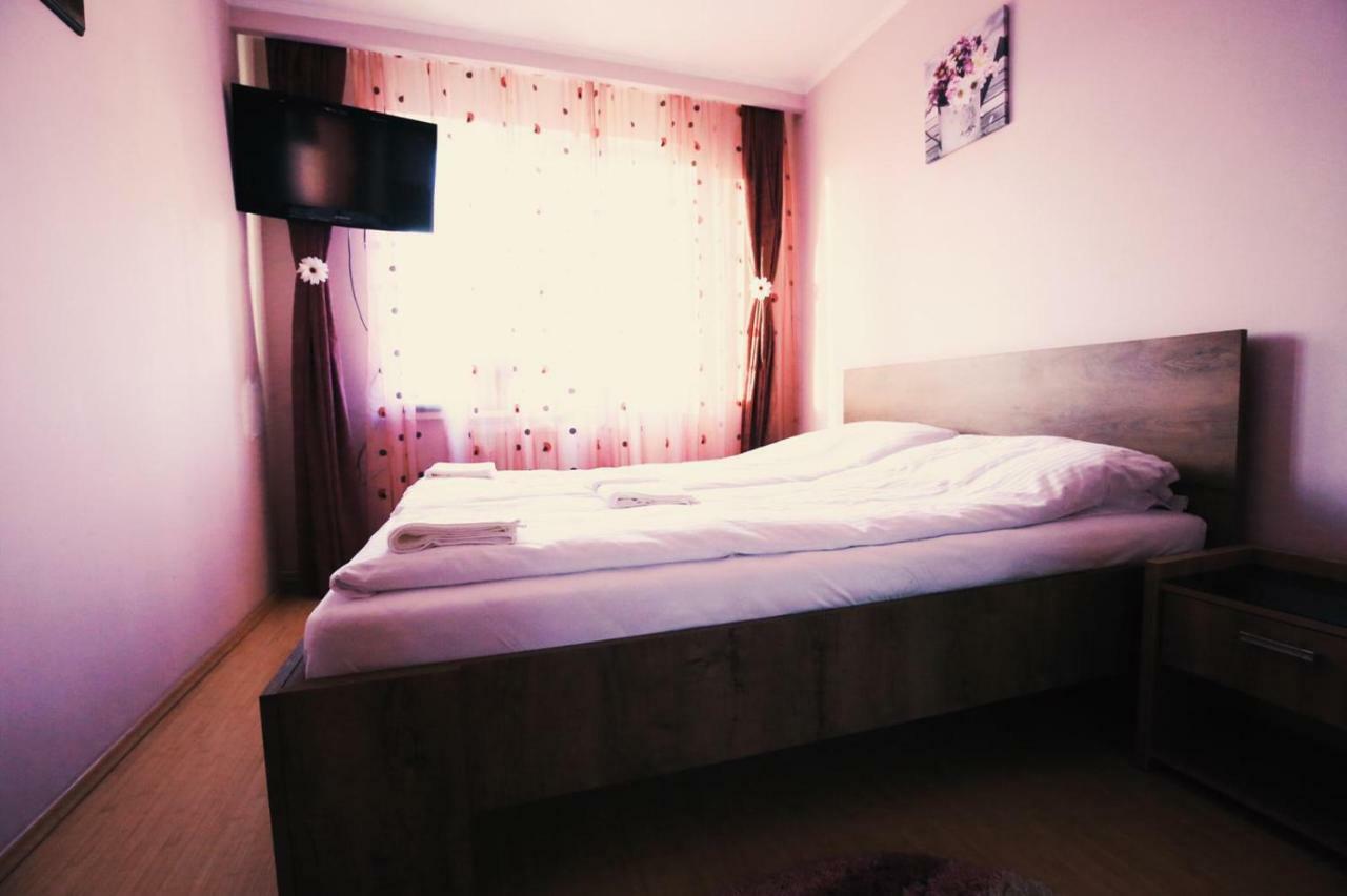 Hmm Apartament Sibiu Esterno foto